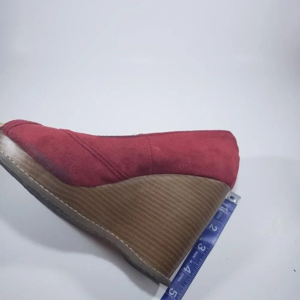 RED SHOES - Picture 4 of 4
